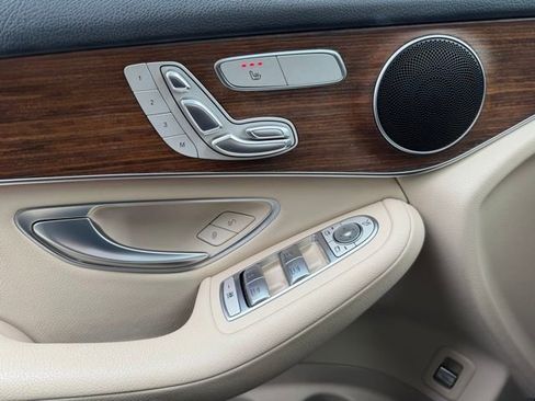 Certified 2022 Mercedes-Benz GLC 300 4MATIC image 16