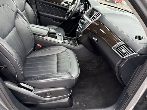 Used 2015 Mercedes-Benz GL 450 4MATIC image 12