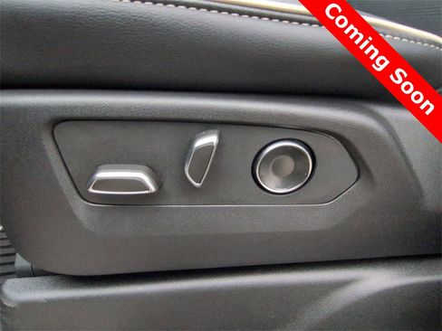 Used 2025 Cadillac Escalade Sport w/ LPO, ONYX Package image 17