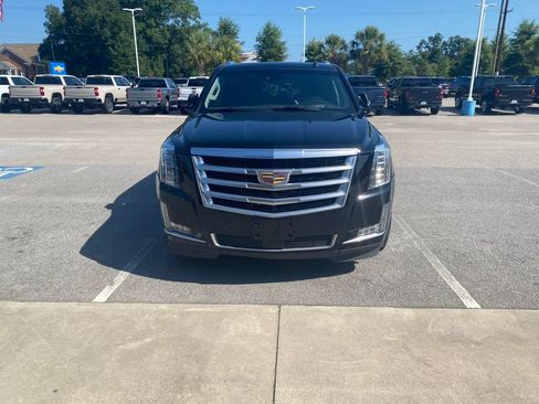 Used 2018 Cadillac Escalade Premium Luxury AWD/4WD image 1