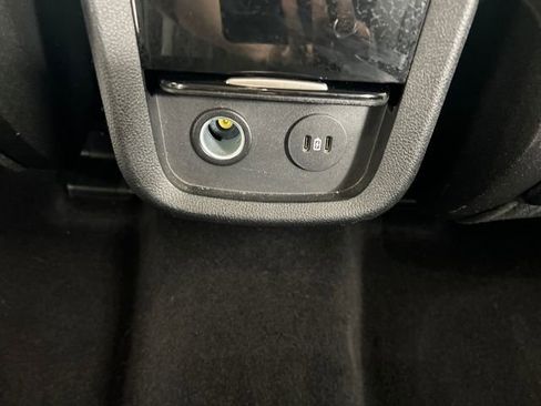 Used 2023 Lincoln Nautilus AWD image 30