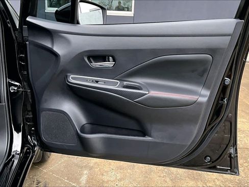 Used 2025 Nissan Versa SR w/ Trunk Package image 21