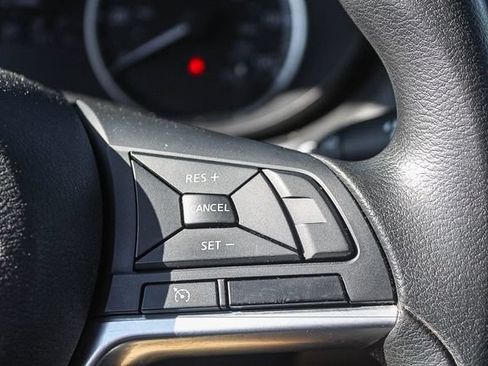 Used 2020 Nissan Versa S FWD image 30