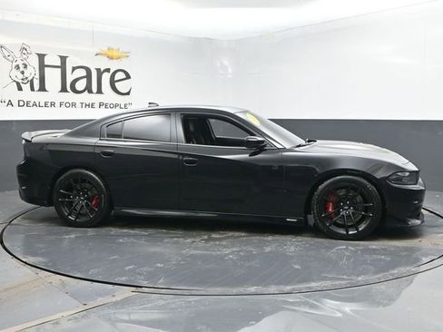 Used 2017 Dodge Charger R/T image 1