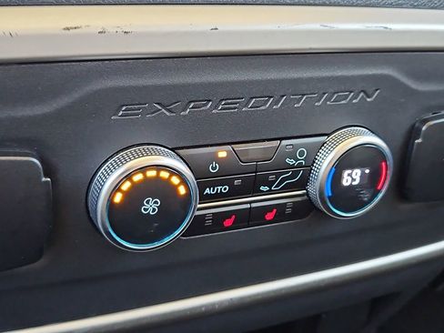 Used 2024 Ford Expedition Max Limited RWD image 24