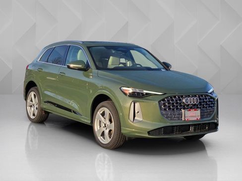 New 2025 Audi Q5 Premium Plus image 8