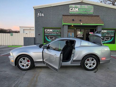 Used 2013 Ford Mustang Coupe image 45