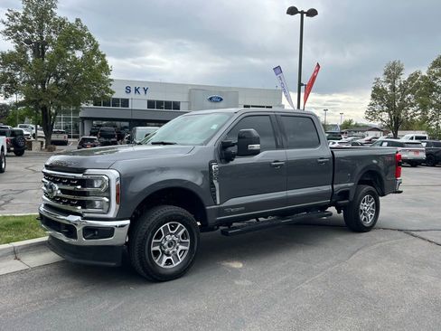 Used 2024 Ford F250 Lariat AWD/4WD image 1