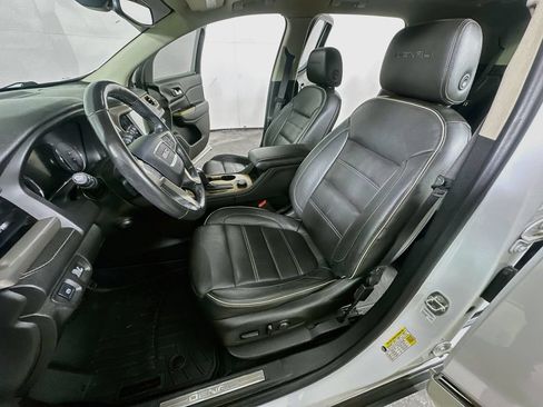 Used 2017 GMC Acadia Denali w/ Technology Package AWD/4WD image 16