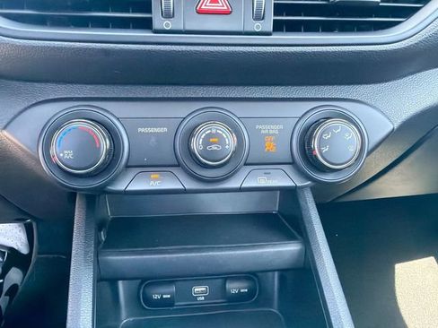 Used 2023 Kia Forte LXS FWD image 23