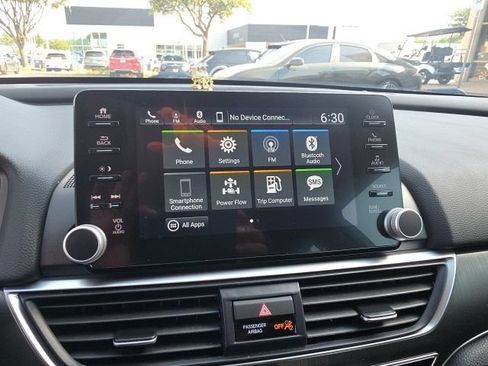 Used 2021 Honda Accord Hybrid image 10