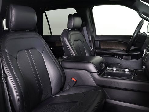Used 2019 Ford Expedition Limited image 28