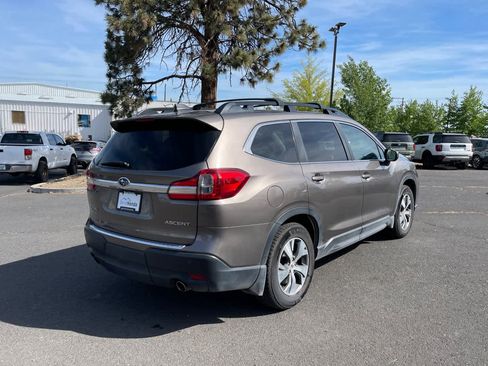 Used 2021 Subaru Ascent Premium w/ Convenience Package AWD/4WD image 5