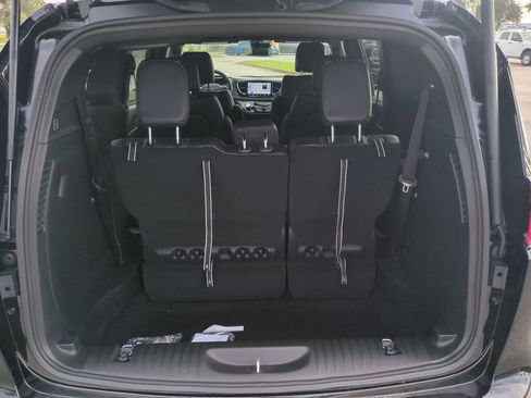 New 2026 Chrysler Voyager LX image 12