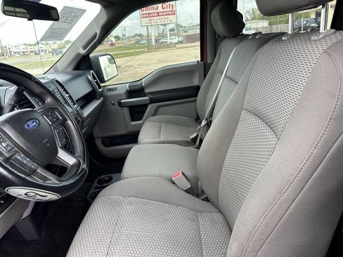 Used 2017 Ford F150 XLT RWD image 11