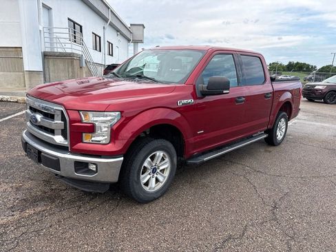Used 2015 Ford F150 XLT w/ Equipment Group 301A Mid AWD/4WD image 3