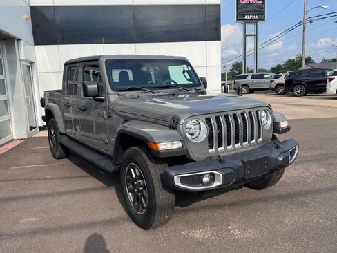 Used 2021 Jeep Gladiator Overland AWD/4WD image 8