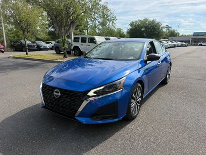 Used 2025 Nissan Altima 2.5 SV