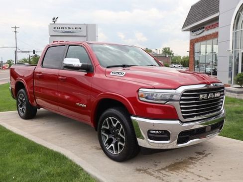 Used 2026 RAM 1500 Laramie AWD/4WD image 3