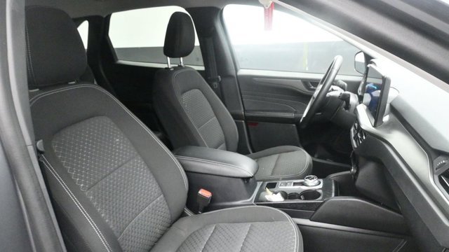 Used 2023 Ford Escape Active w/ Tech Pack #1 AWD/4WD image 10