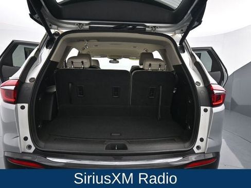 Used 2019 Buick Enclave Essence AWD/4WD image 13