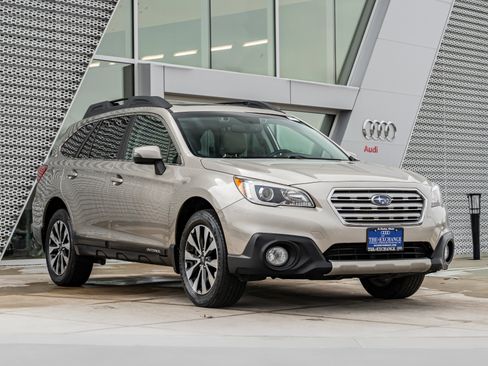 Used 2015 Subaru Outback 2.5i Limited image 1