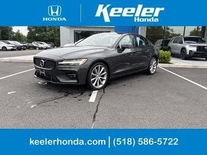 Used 2021 Volvo S60 T5 Momentum w/ Premium Package