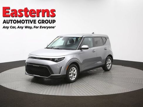 Used 2023 Kia Soul LX w/ Option Group 015 FWD image 55