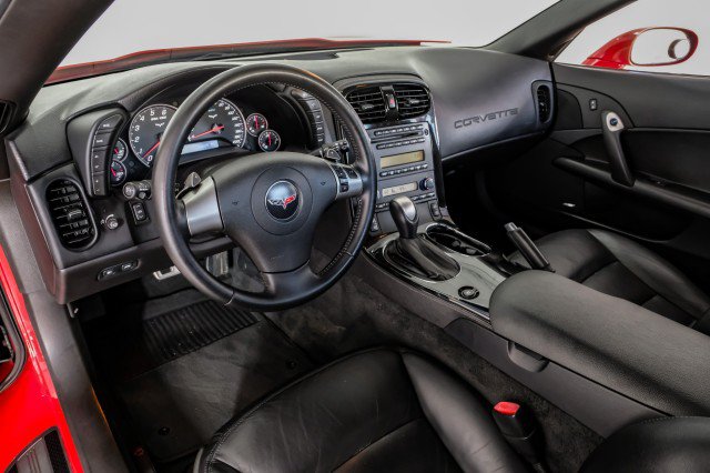 Used 2008 Chevrolet Corvette Convertible w/ Preferred Equipment Group RWD image 15