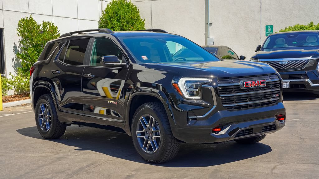 New 2027 GMC Terrain AT4 w/ Technology Package II AWD/4WD image 6