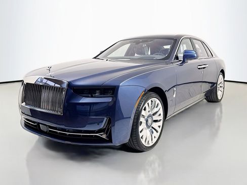 Certified 2026 Rolls-Royce Ghost AWD/4WD image 3