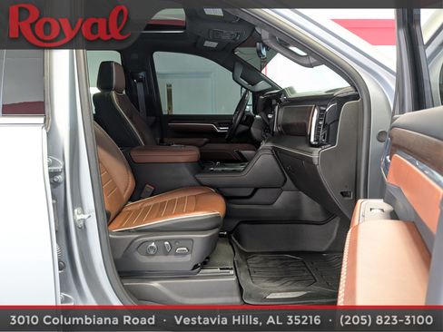 Used 2024 GMC Sierra 2500 Denali Ultimate AWD/4WD image 8