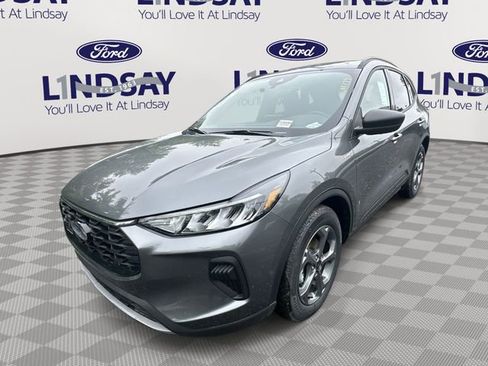 Certified 2025 Ford Escape ST-Line w/ Equipment Group 301A image 1