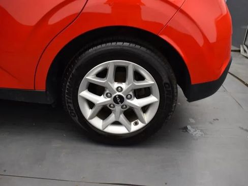 Used 2023 Kia Soul LX w/ Option Group 015 FWD image 34