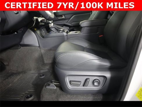 Used 2025 Toyota 4Runner Limited image 15