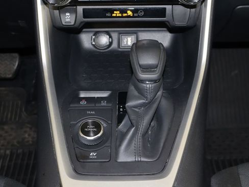 Used 2024 Toyota RAV4 XLE w/ Convenience Package image 29