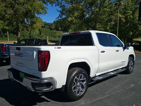 New 2026 GMC Sierra 1500 SLT w/ SLT Premium Plus Package image 3