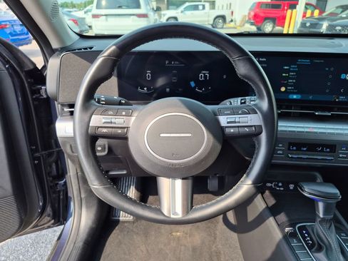 Used 2024 Hyundai Kona SEL AWD/4WD image 14