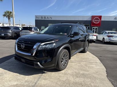 Certified 2024 Nissan Pathfinder SV