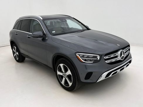 Used 2022 Mercedes-Benz GLC 300 GLC 300 image 2