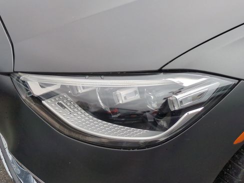 Used 2025 Mercedes-Benz Maybach S 580 4MATIC image 10