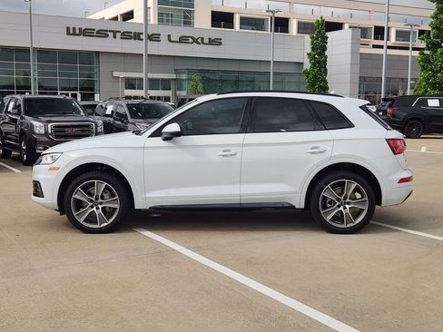Used 2019 Audi Q5 2.0T Premium Plus w/ Premium Plus Package AWD/4WD image 4