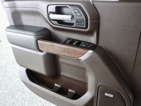 Used 2022 GMC Sierra 3500 Denali image 24