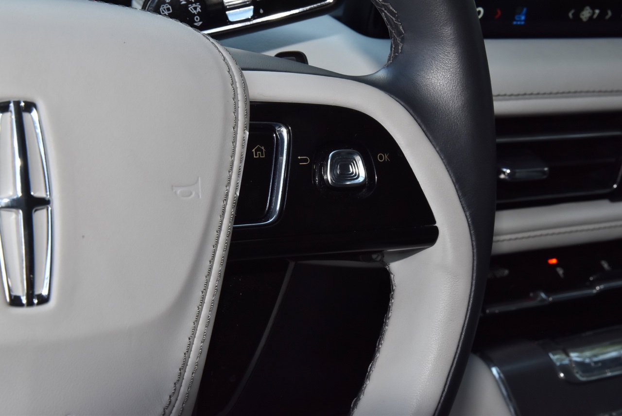 Certified 2025 Lincoln Aviator 2WD w/ Jet Appearance Package image 26