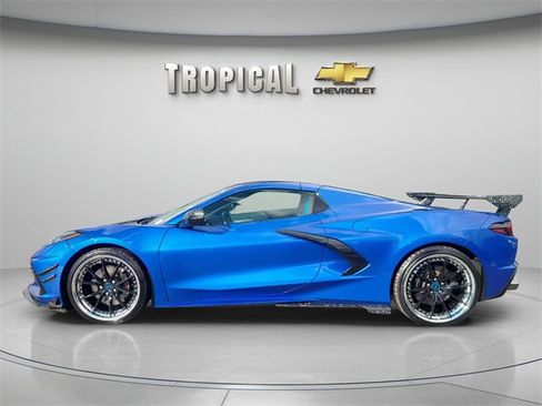 Used 2021 Chevrolet Corvette Stingray Premium Conv w/ Z51 Performance Package image 2