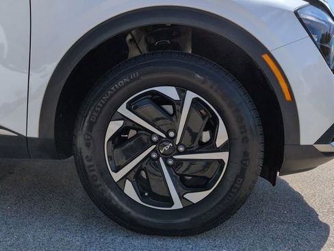 Used 2023 Kia Sportage LX image 10