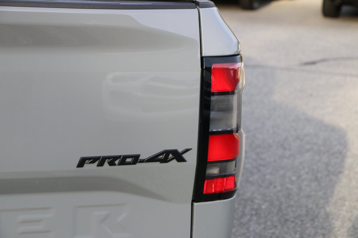 Used 2024 Nissan Frontier PRO-4X w/ Pro Premium Package AWD/4WD image 7