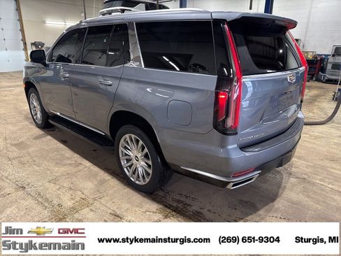 Used 2021 Cadillac Escalade Premium Luxury image 6