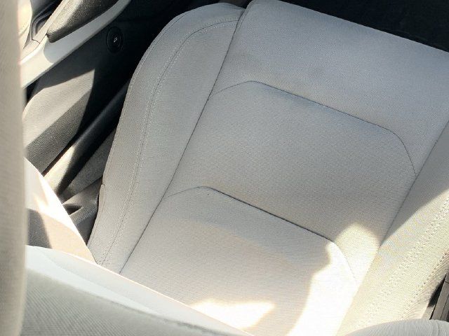 Used 2023 Chevrolet Camaro LT RWD image 18