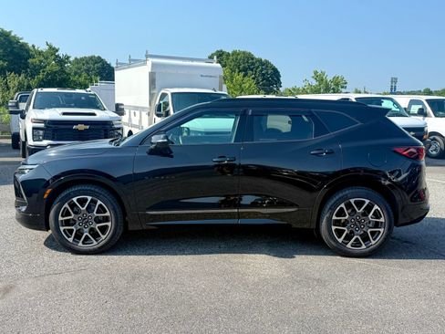 Used 2024 Chevrolet Blazer RS w/ Driver Confidence II Package AWD/4WD image 4